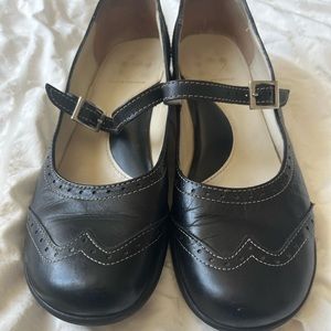 Black Kathy flats size 8